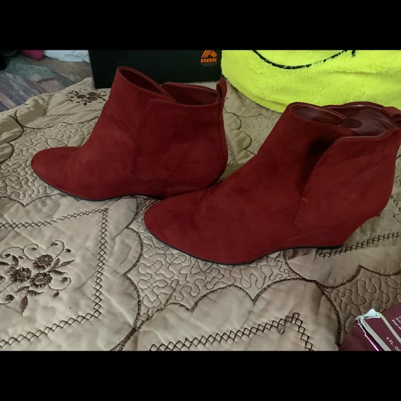 Platform booties - Picture 3 of 5